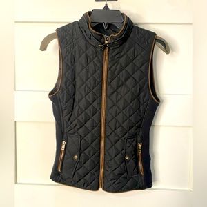 ShineStar black vest W/ gold metal details M